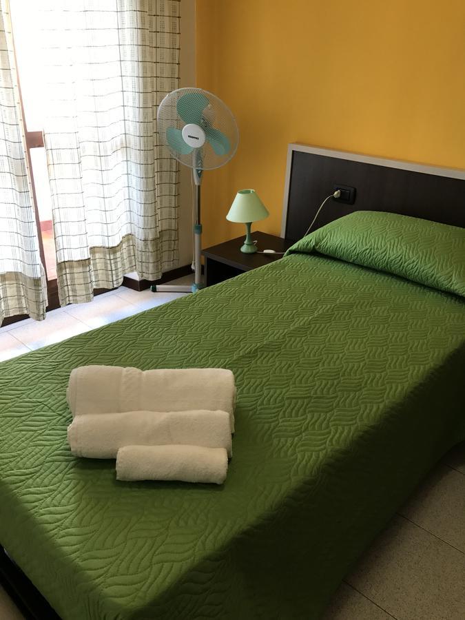 Hotel Marina Badesi Eksteriør billede